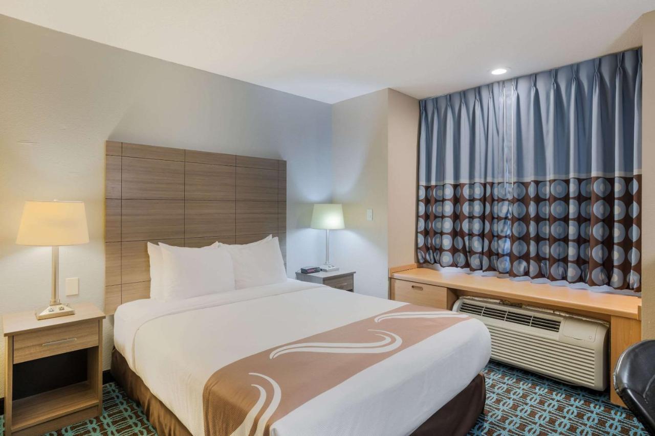 Sonesta Essential Hotel Blue Springs Esterno foto
