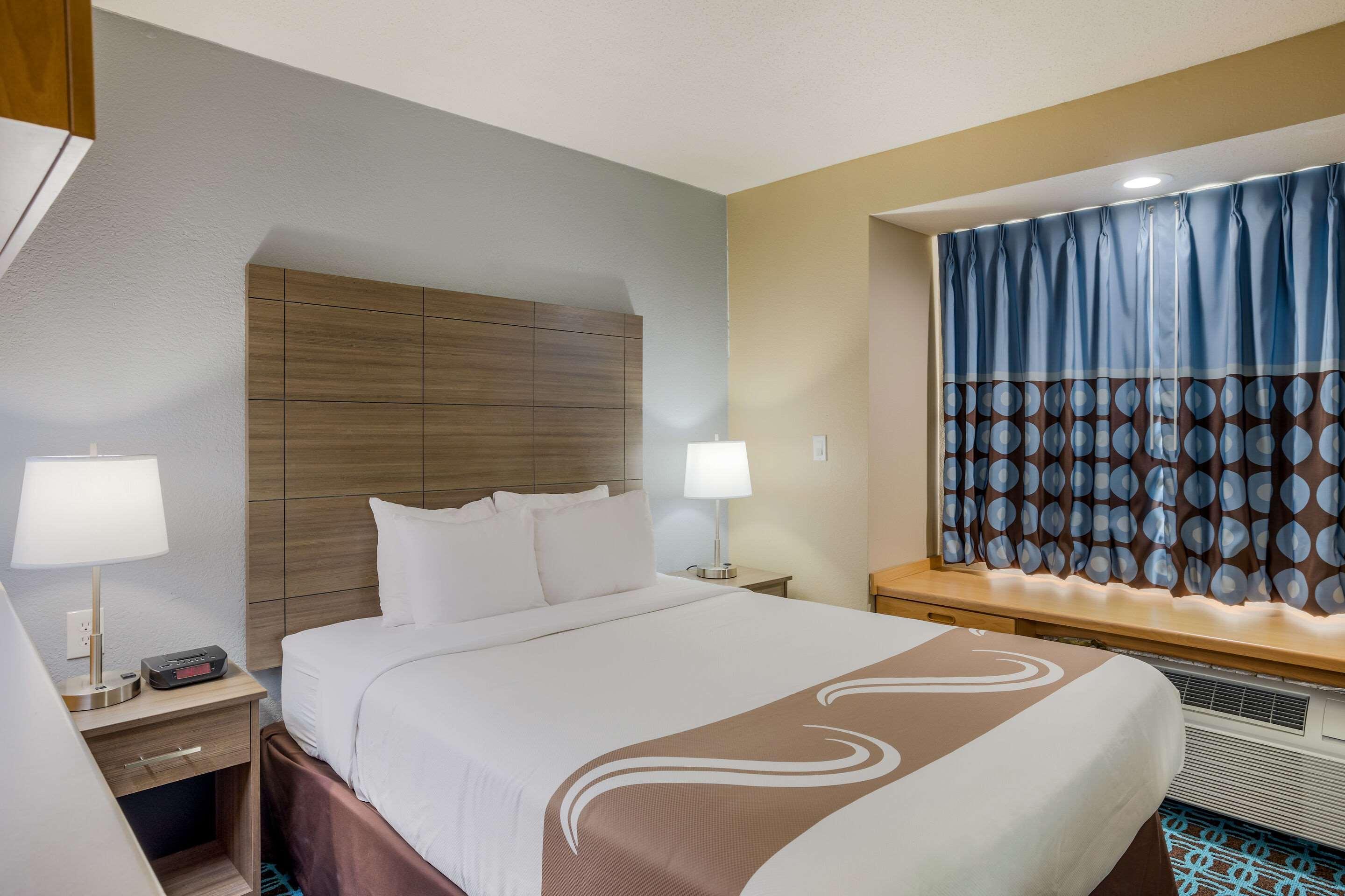Sonesta Essential Hotel Blue Springs Esterno foto