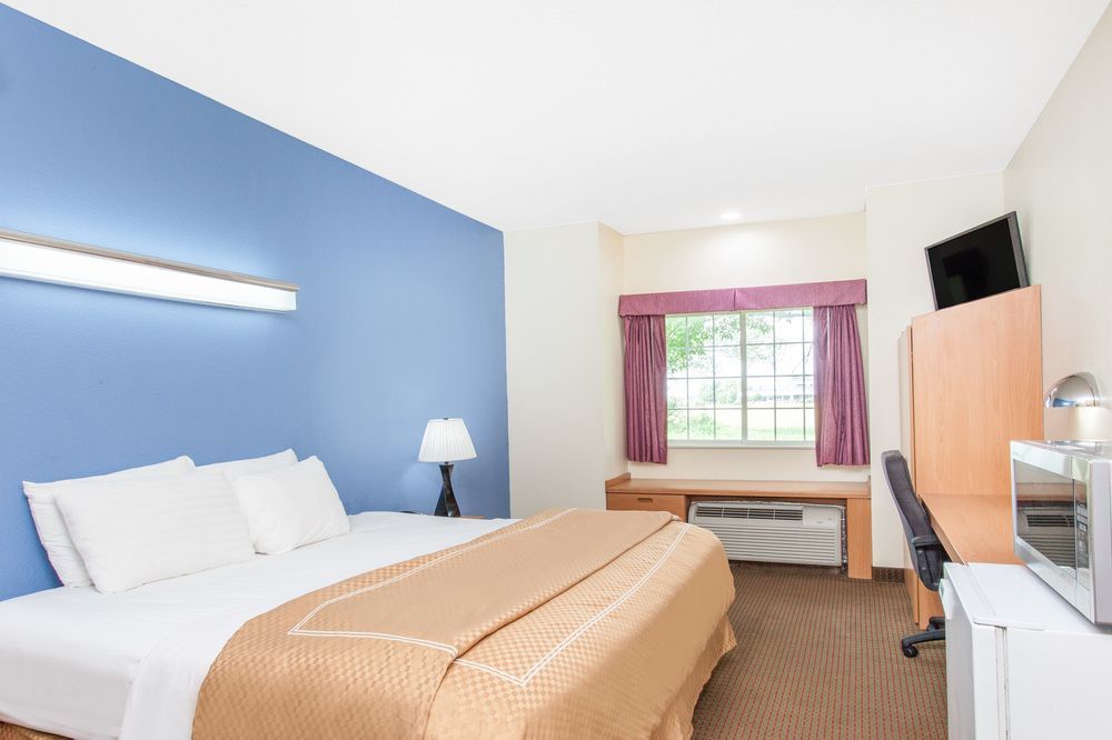Sonesta Essential Hotel Blue Springs Esterno foto